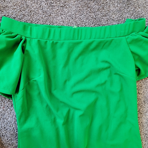 TEABERRY Emerald Green Off Shoulder Dress (s14)NWT - Picture 13 of 14